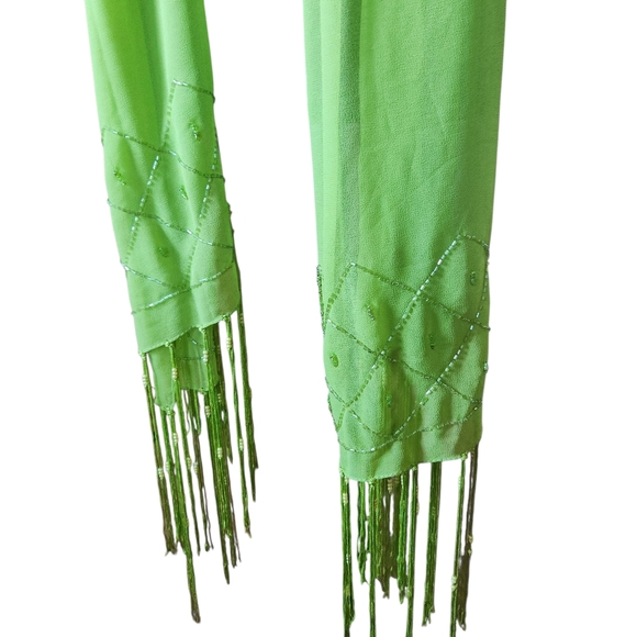 NWOT Green Bijoux Terner Fringe Scarf - Picture 5 of 5